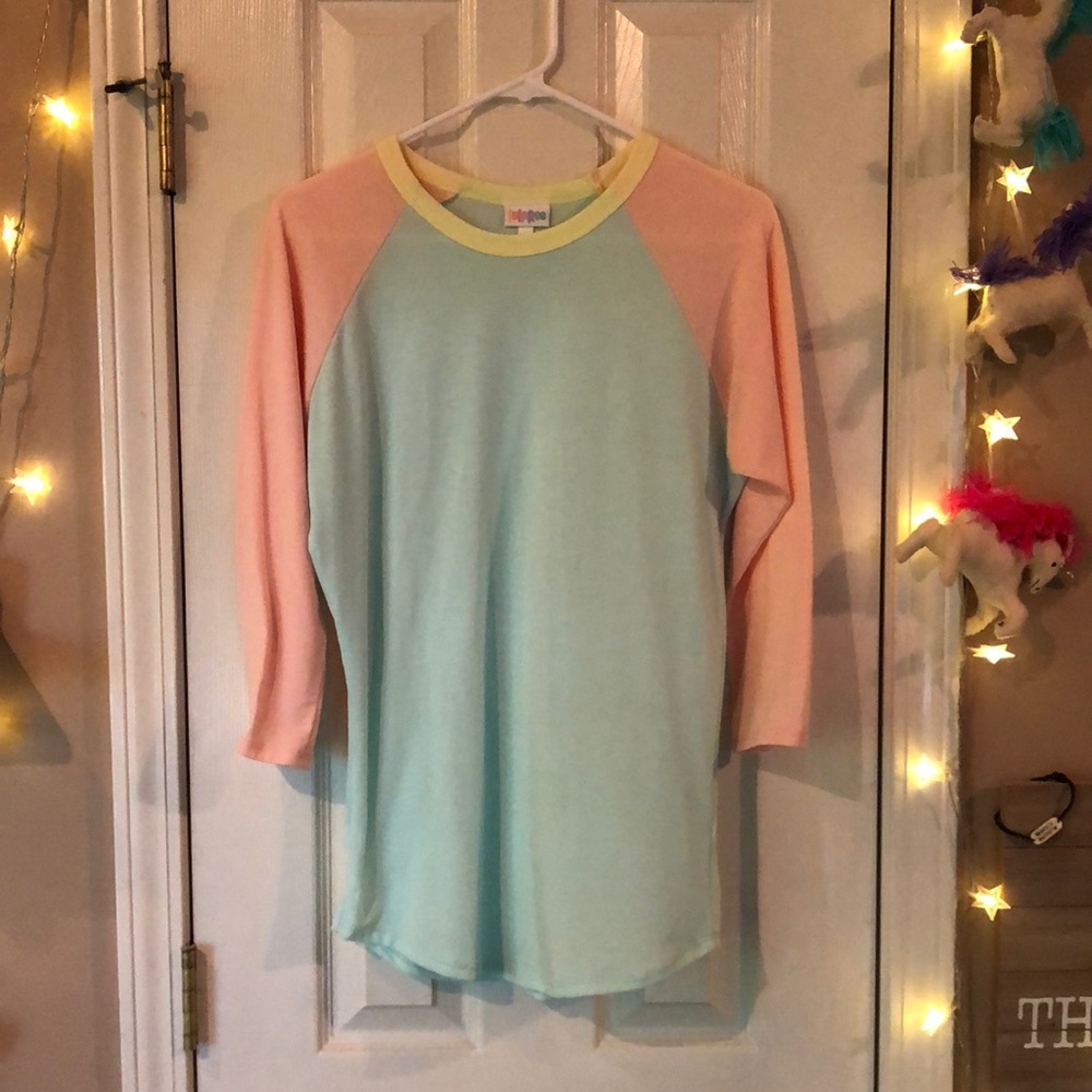 LuLaRoe 3/4 sleeve t shirt
